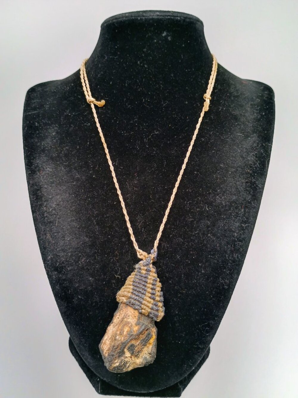 Handmade Macrame Thread Woven Necklace with Natural Onyx Stone